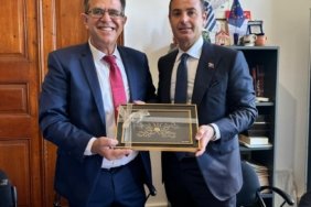 Ahmet Akın Midilli’de