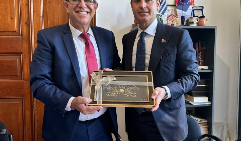 Ahmet Akın Midilli’de