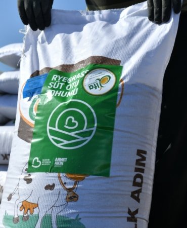 Büyükşehir’in çiftçiye desteği sürüyor