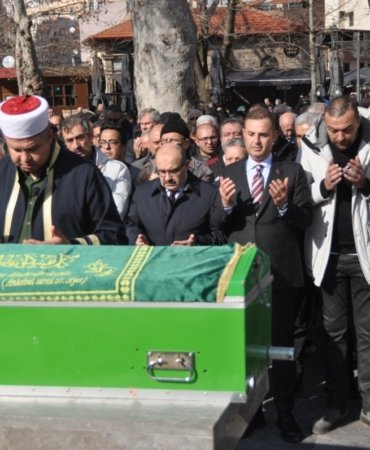 Terziler Odası Başkanı Kazım Avcı son yolculuğuna uğurlandı