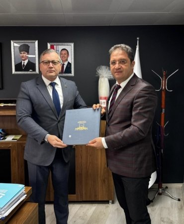 81c6edae_d5f2_4f4c_8f73_7063547e5c1b_833x1024