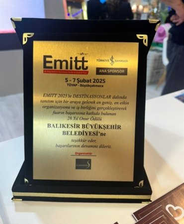 balikesir_buyuksehir_belediyesi_emittten_odulle_dondu_5_768x1024