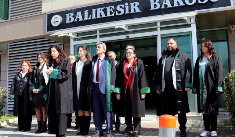 CUMHURİYET DEVRİMLERİ VE KADININ İNSAN HAKLARI KAZANIMLARINDAN VAZGEÇMEYECEĞİZ