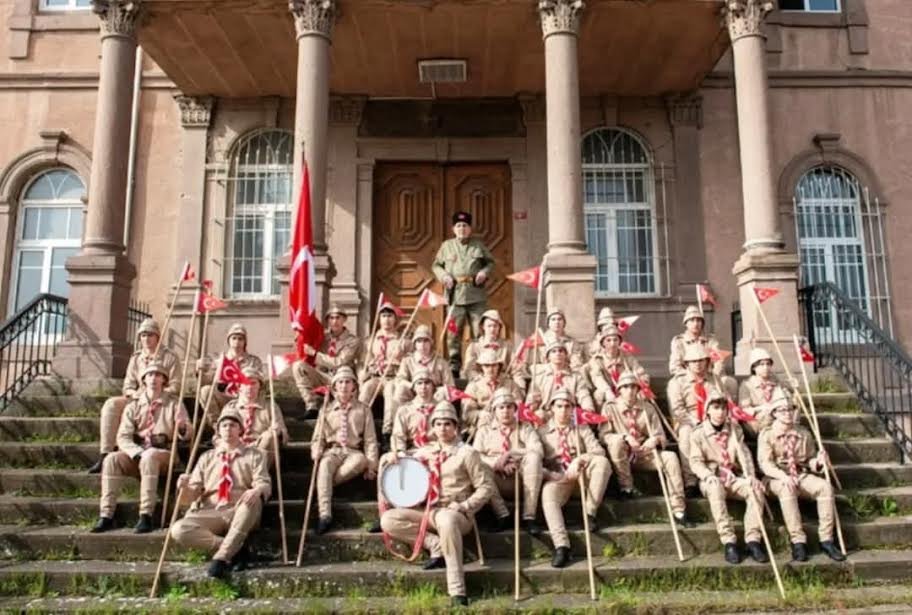 BALIKESİR LİSELİ KEŞŞAFLAR ANILIYOR