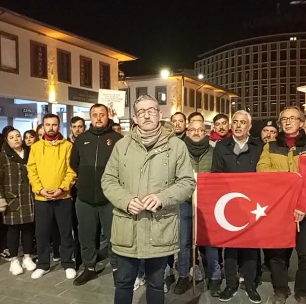 CHP’liler AHP Meydanı’nda toplandı