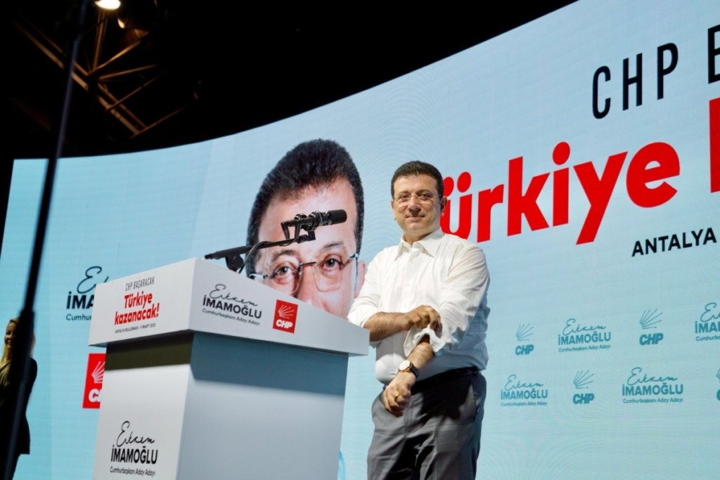 Ekrem İmamoğlu’ndan İktidara Sert Çıkış: “O Sandık Gelecek, Bu Millet Seni Evine Yollayacak”
