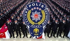 Vali İsmail Ustaoğlu ve Kedisi Kezban Sosyal Medyayı Isıttı