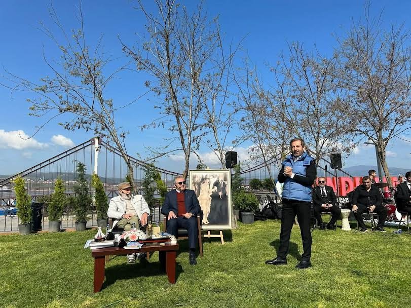 “Atatürk’e dil uzatan haindir”