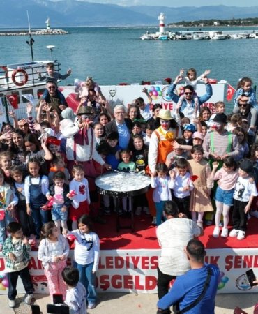 “23 NİSAN BURHANİYE’DE EN GÜZEL ŞEKİLDE YAŞANACAK”