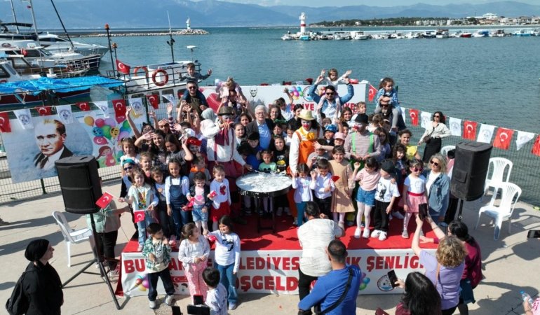 “23 NİSAN BURHANİYE’DE EN GÜZEL ŞEKİLDE YAŞANACAK”