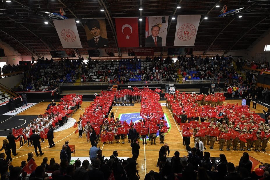 Balıkesir’de 23 Nisan Ulusal Egemenlik ve Çocuk Bayramı Kutlandı
