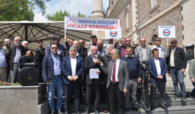 STÖ’lerden Altıeylül’ün Direk Dansı gösterisine ortak tepki