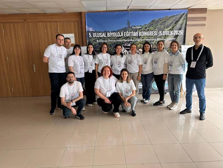 BİYOLOJİ EĞİTİMİ KONGRESİ AYVALIK’TA GERÇEKLEŞTİ