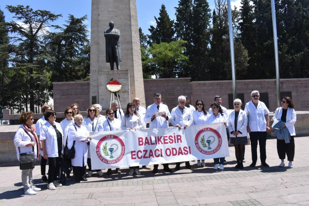 SAĞLIK UZAKTA DEĞİL, ECZACINLA YANINDA