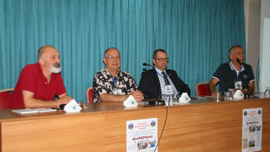 Balıkesir ve Edremit Körfezi’nin depremselliği ele alındı