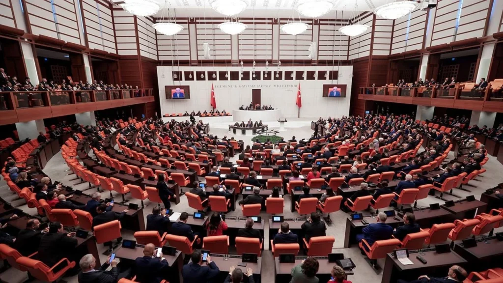 Belediyelerle İlgili Yeni Düzenlemeler: Tasarı Kanunlaştı