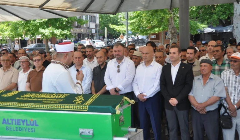 İYİ Partili Cengiz Kaplan Son Yolculuğuna Uğurlandı