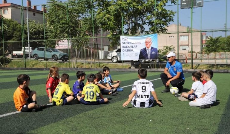 BANDIRMA YAZ SPOR OKULLARI’NDA COŞKU SÜRÜYOR: SPORLA DOLU BİR YAZ!