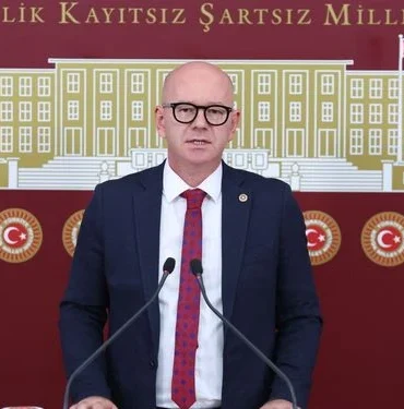 CHP’li Serkan Sarı’dan torba yasaya sert tepki: “Zeytin vatandır, satılamaz”