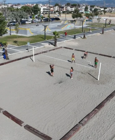 Altınkum Sahili Plaj Voleyboluyla Şenleniyor