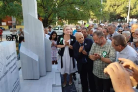 GÖMEÇ’TE SREBRENİTSA SOYKIRIMI ANITI AÇILDI