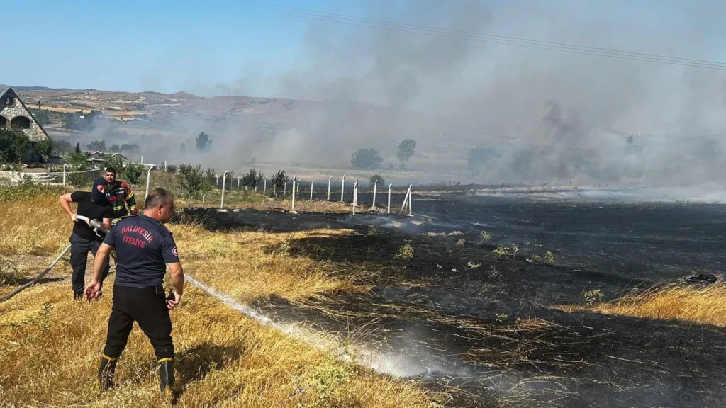 Karesi ve Şamlı Alarmdaydı! Balıkesir'de Yangın Son Anda Kontrol Altına Alındı