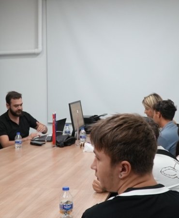 ahmet_akin_tercih_surecinde_genclerin_yaninda_3