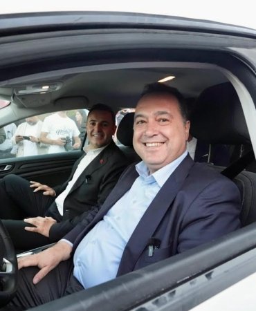 Gördes-Sındırgı yolu davul zurnayla açıldı