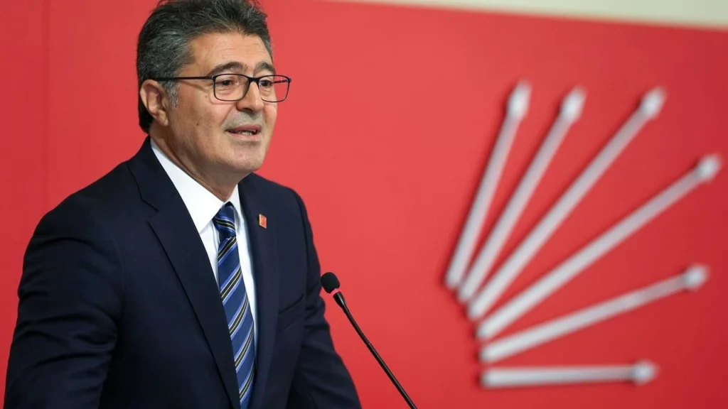 CHP’den Olağanüstü Kurultay Kararı: Ensar Aytekin'den açıklamalar