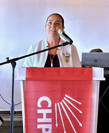 CHP'de ilk kongre Erdek'te... Hale Tuna güven tazeledi