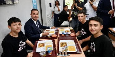 Büyükşehir, öğrenciler için Yakın Mutfak'ı hizmete açtı