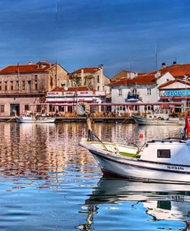 “Ayvalık’ta zaman yavaşlıyor, hayat güzelleşiyor”