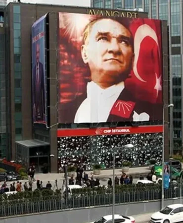 CHP İstanbul İl Başkanlığı'nın Yeni Binası Bahçelievler İlçe Başkanlığı Oldu!