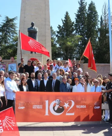 Ahmet Akın’dan 102. Yıl Mesajı: Dimdik Ayaktayız