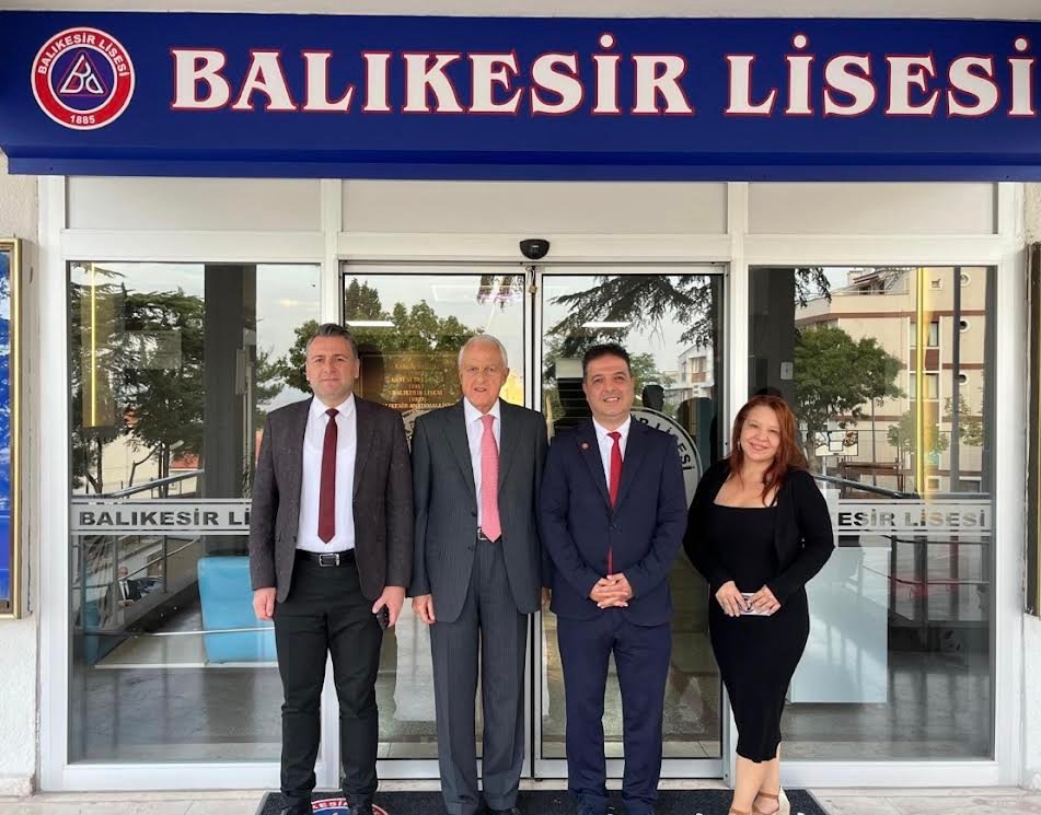 RONA YIRCALI’DAN BALIKESİR LİSESİ’NE ZİYARET