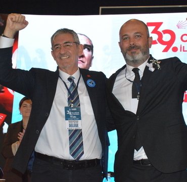 CHP Balıkesir İl Kongresinde Erden Köybaşı Yeniden Başkan Seçildi