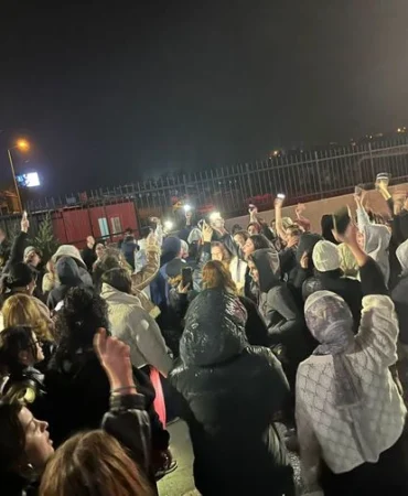 Balıkesir KYK Altıeylül Kız Öğrenci Yurdu'nda Sıcak Su Krizi! Öğrenciler Protestoda!