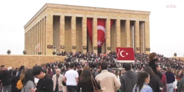 10_kasimda_anitkabire_rekor_ziyaret_1_milyon_219_bin_148_kisi_anitkabiri_ziyaret_etti_owfv