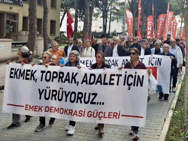 EKMEK, TOPRAK ve ADALET İSTİYORUZ