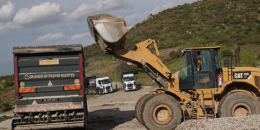 Büyükşehir ile yollar mevsim şartlarına hazırlanıyor