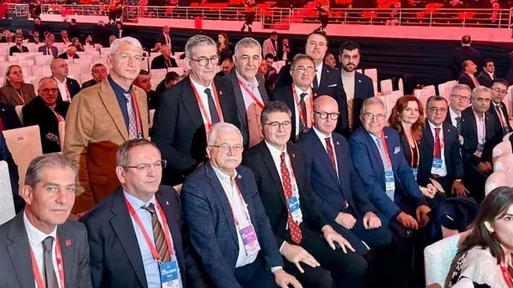 CHP 39. Olağan Kurultayı’nda Balıkesirliler tam kadro Ankara'da