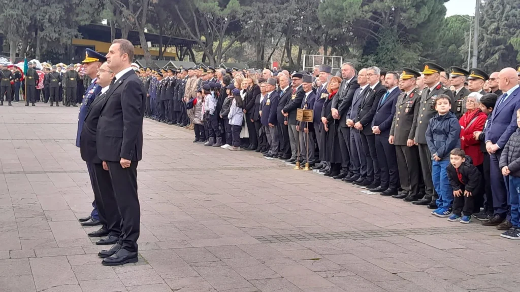 Balıkesir’de Ata’ya Büyük Saygı