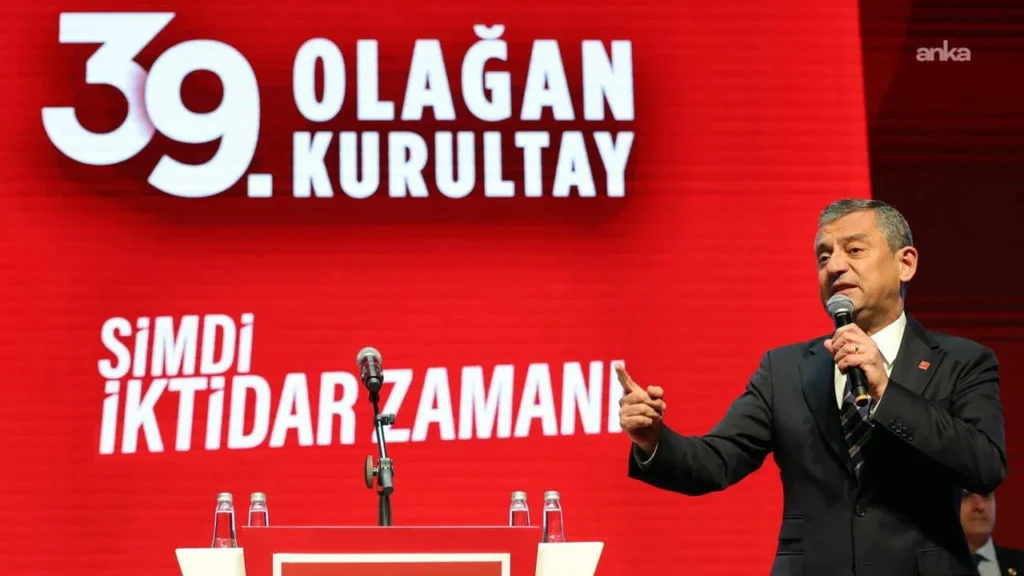 Özgür Özel Yeniden CHP Genel Başkanı Seçildi!