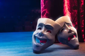 tiyatro_tarihi_ve_gelisimi