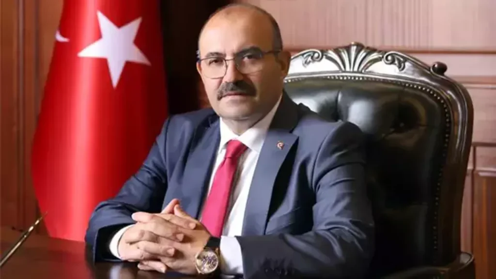 Balıkesir Valisi İsmail Ustaoğlu’ndan 10 Kasım Atatürk’ü Anma Günü Mesajı