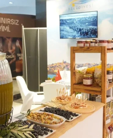 Ayvalık zeytinyağı ve gastronomi lezzetleriyle Gastromasa'da parladı