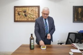 BURHANİYE BELEDİYESİ ZEYTİNYAĞLARI SATIŞA SUNULDU