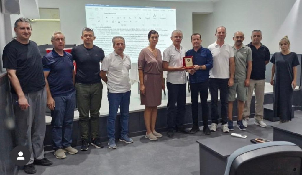 AYVALIK’TA DENİZCİLİK LİSESİNE ISO 9001 KALİTE BELGESİ