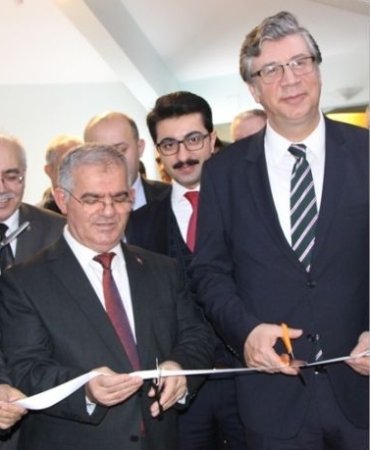 23840206902718121495