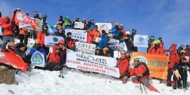 25765217042310524602